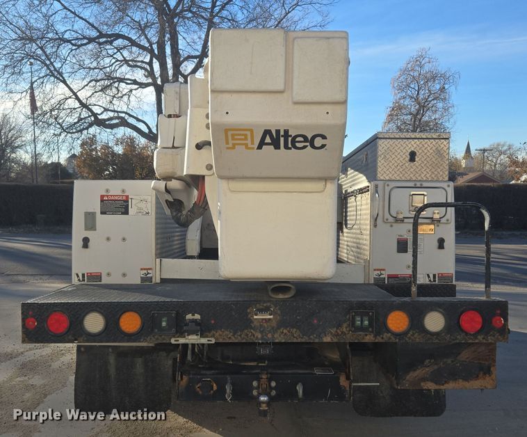 image for item ER5019 2014 Dodge Ram 5500HD bucket truck