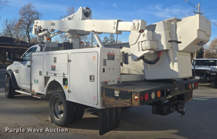 image for item ER5019 2014 Dodge Ram 5500HD bucket truck
