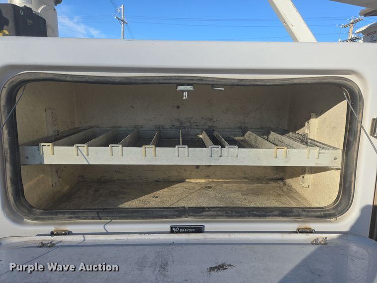 image for item ER5019 2014 Dodge Ram 5500HD bucket truck