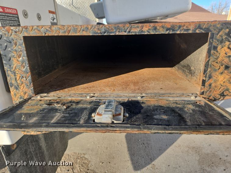 image for item ER5019 2014 Dodge Ram 5500HD bucket truck