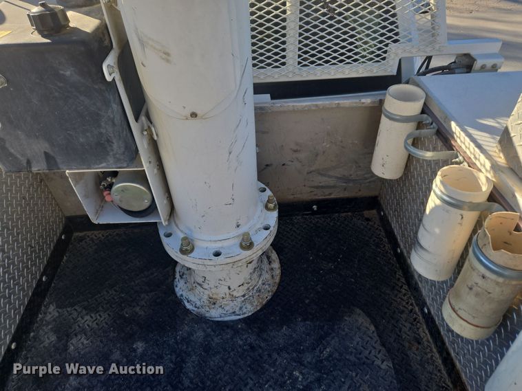 image for item ER5019 2014 Dodge Ram 5500HD bucket truck