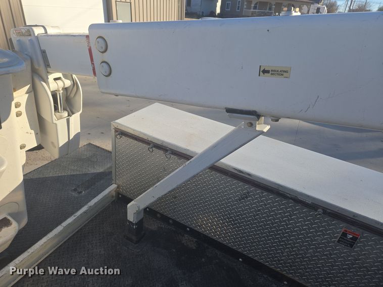 image for item ER5019 2014 Dodge Ram 5500HD bucket truck