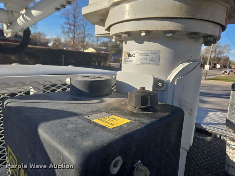 image for item ER5019 2014 Dodge Ram 5500HD bucket truck