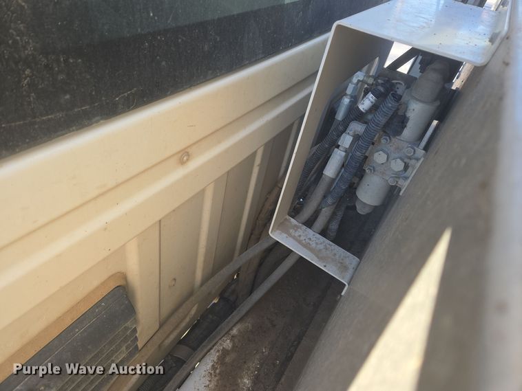 image for item ER5019 2014 Dodge Ram 5500HD bucket truck