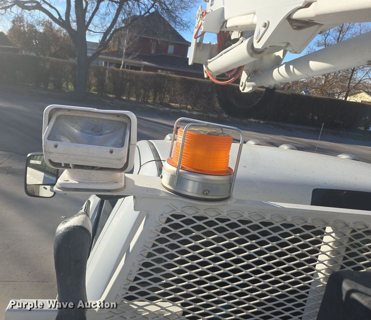 image for item ER5019 2014 Dodge Ram 5500HD bucket truck