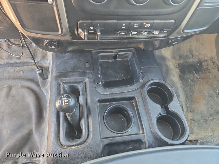 image for item ER5019 2014 Dodge Ram 5500HD bucket truck