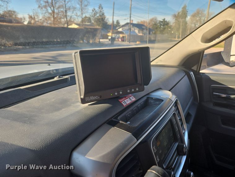 image for item ER5019 2014 Dodge Ram 5500HD bucket truck