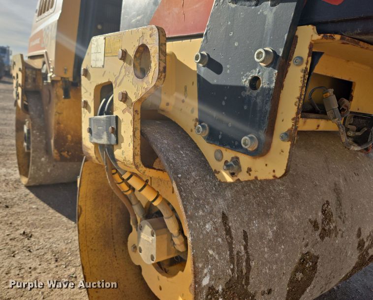 image for item ER5021 2006 Dynapac CC900 double drum vibratory roller