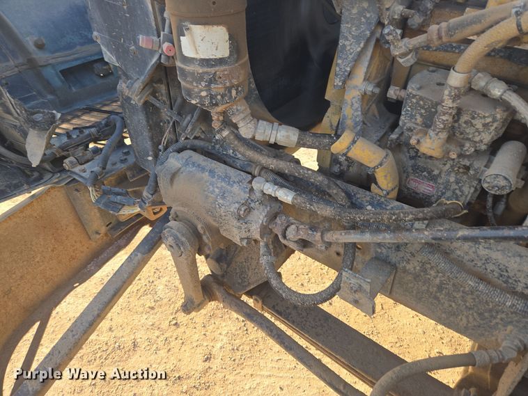 image for item ER5022 1991 International 9400 fuel / lube truck