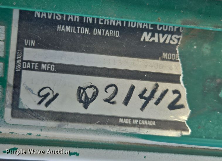 image for item ER5022 1991 International 9400 fuel / lube truck