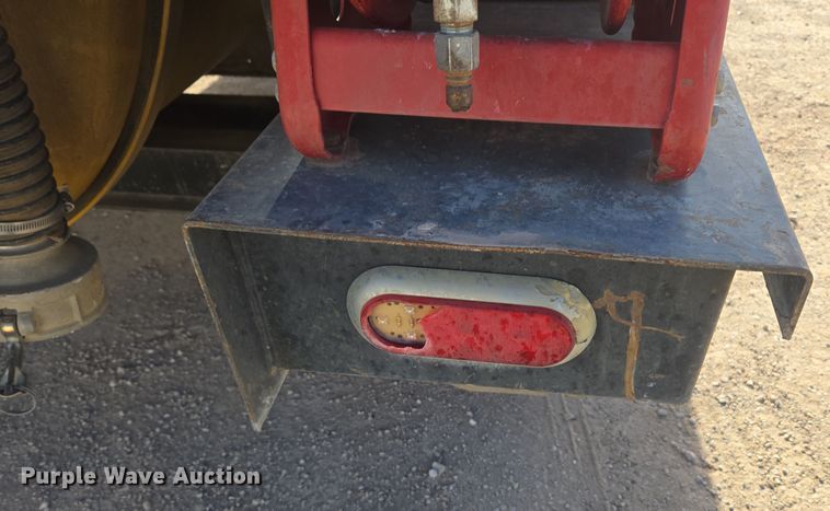 image for item ER5024 2018 Vac-Tron LP573GT vacuum excavator