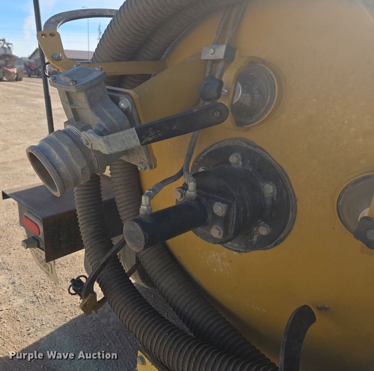 image for item ER5024 2018 Vac-Tron LP573GT vacuum excavator