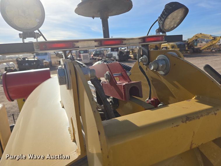 image for item ER5024 2018 Vac-Tron LP573GT vacuum excavator