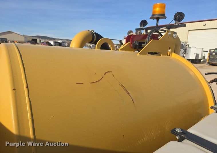 image for item ER5024 2018 Vac-Tron LP573GT vacuum excavator