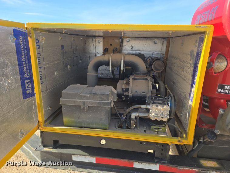 image for item ER5024 2018 Vac-Tron LP573GT vacuum excavator