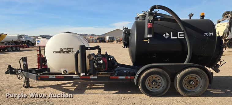 image for item ER5025 Vacuum excavator