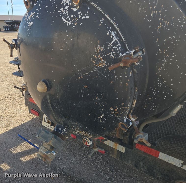 image for item ER5025 Vacuum excavator