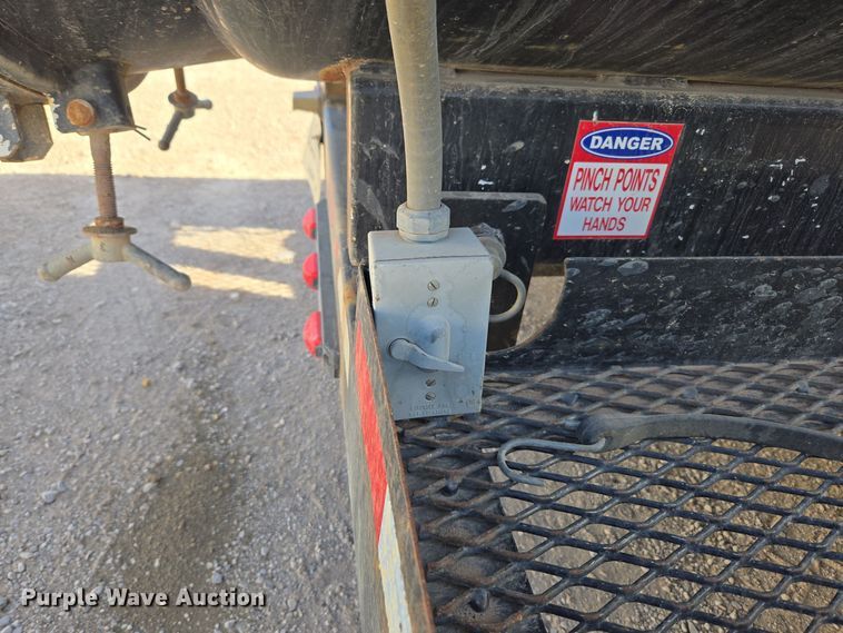 image for item ER5025 Vacuum excavator