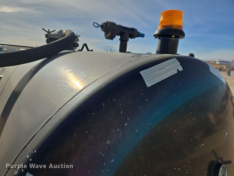 image for item ER5025 Vacuum excavator