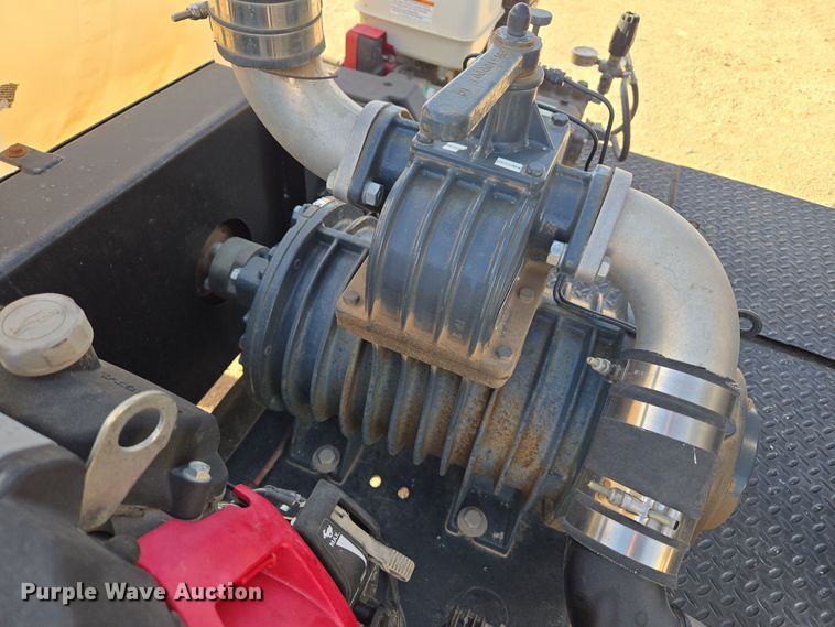 image for item ER5025 Vacuum excavator