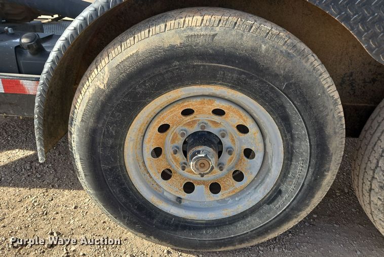 image for item ER5025 Vacuum excavator