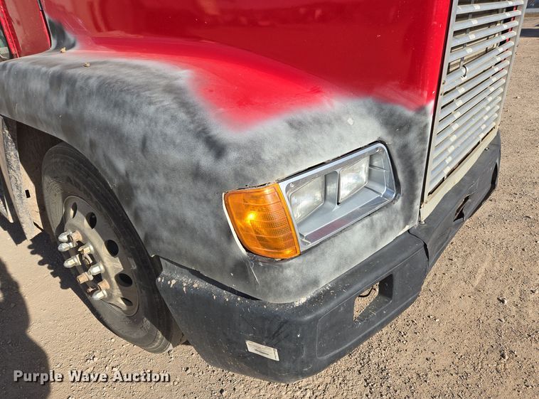 image for item ER5026 1996 Freightliner FLD semi truck