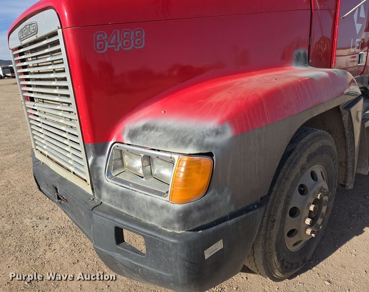 image for item ER5026 1996 Freightliner FLD semi truck
