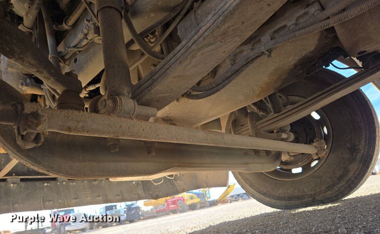 image for item ER5026 1996 Freightliner FLD semi truck