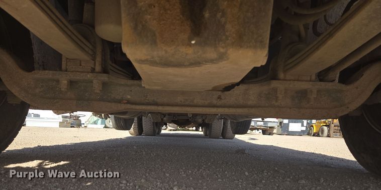 image for item ER5026 1996 Freightliner FLD semi truck