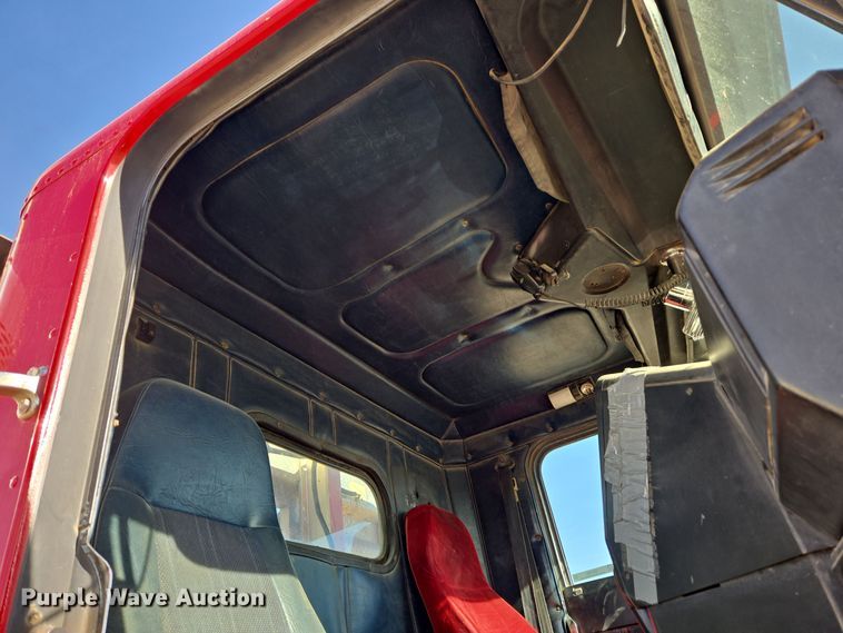 image for item ER5026 1996 Freightliner FLD semi truck