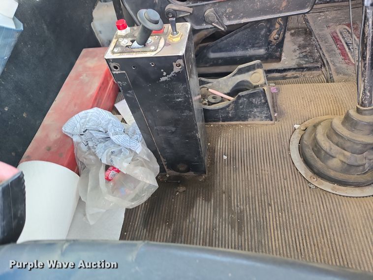 image for item ER5026 1996 Freightliner FLD semi truck