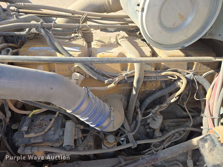 image for item ER5026 1996 Freightliner FLD semi truck