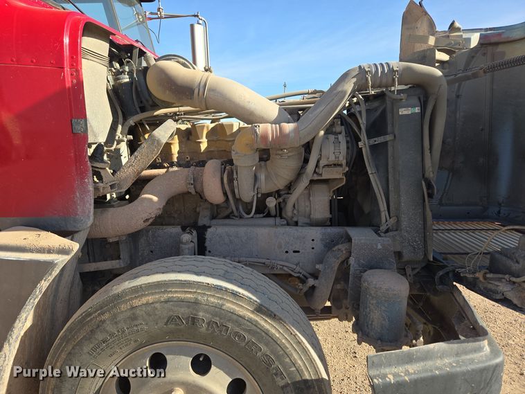 image for item ER5026 1996 Freightliner FLD semi truck