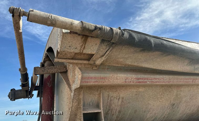 image for item ER5027 2005 Midland TW3000 side dump trailer