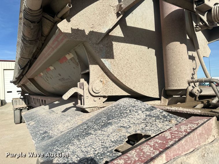 image for item ER5027 2005 Midland TW3000 side dump trailer