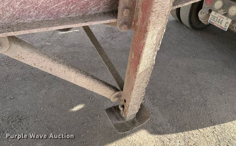 image for item ER5027 2005 Midland TW3000 side dump trailer