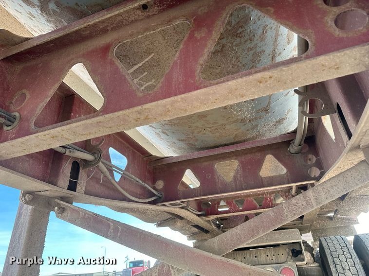 image for item ER5027 2005 Midland TW3000 side dump trailer