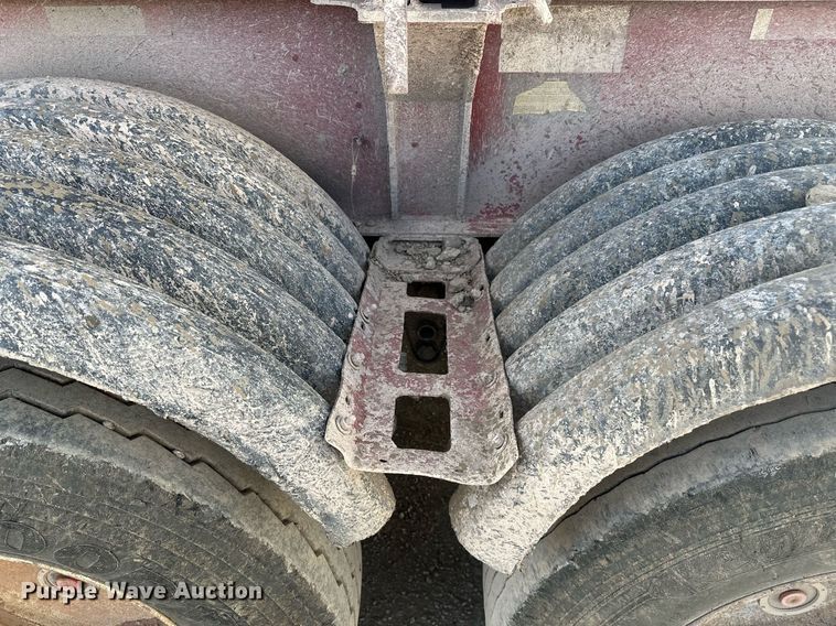 image for item ER5027 2005 Midland TW3000 side dump trailer