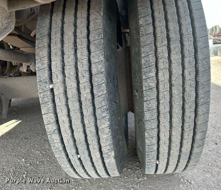 image for item ER5027 2005 Midland TW3000 side dump trailer