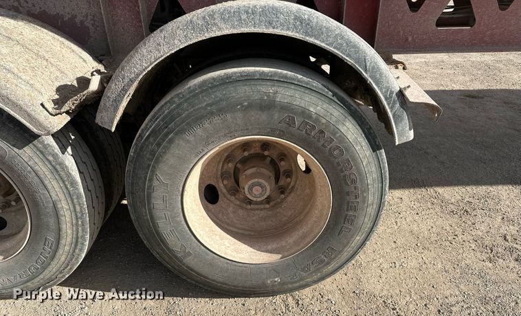 image for item ER5027 2005 Midland TW3000 side dump trailer