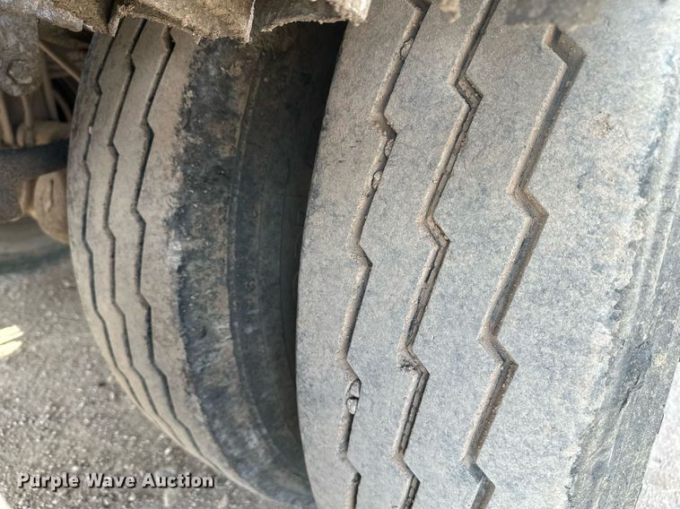 image for item ER5027 2005 Midland TW3000 side dump trailer