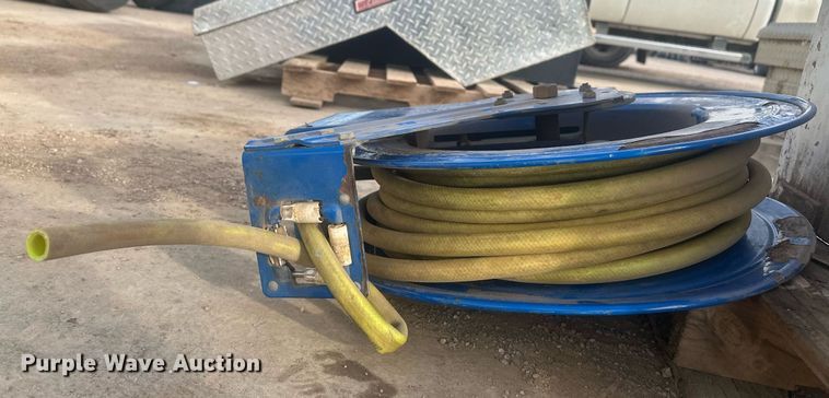 image for item ER5032 Fuel and lube tanks