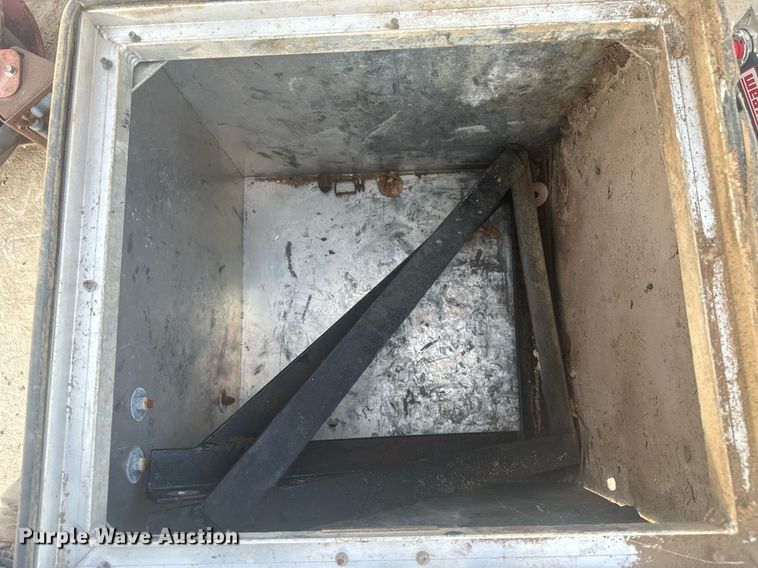 image for item ER5034 Toolboxes