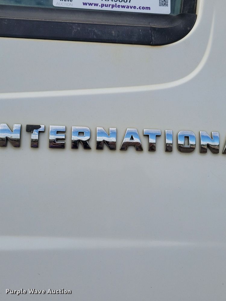 image for item KA9887 2005 International  7600 sewer rodder truck