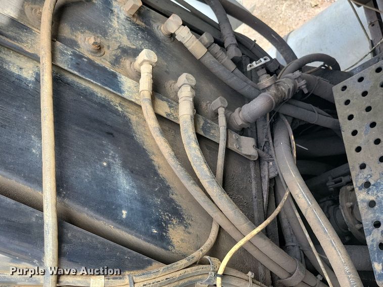 image for item KA9887 2005 International  7600 sewer rodder truck