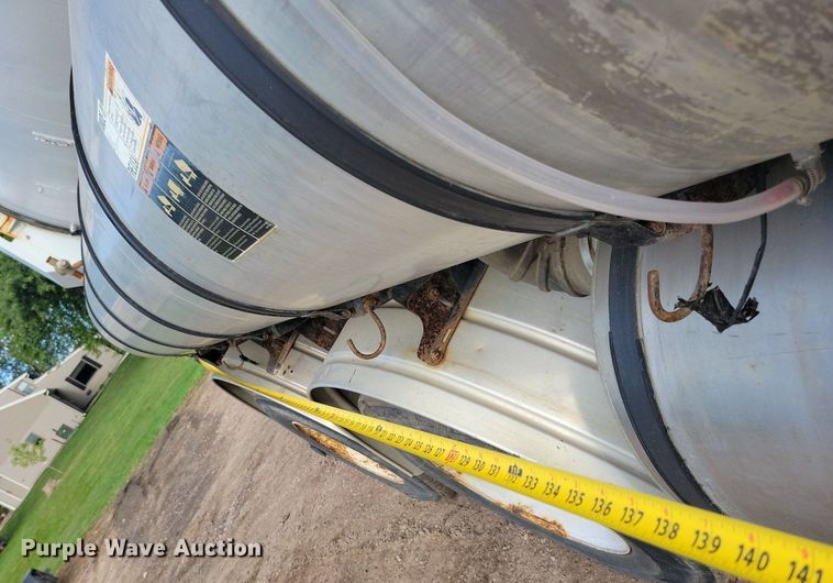 image for item KA9887 2005 International  7600 sewer rodder truck