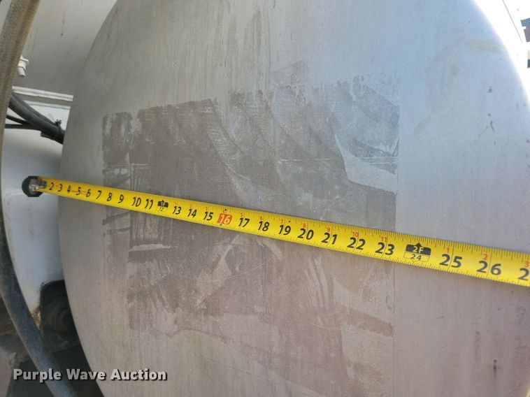 image for item KA9887 2005 International  7600 sewer rodder truck