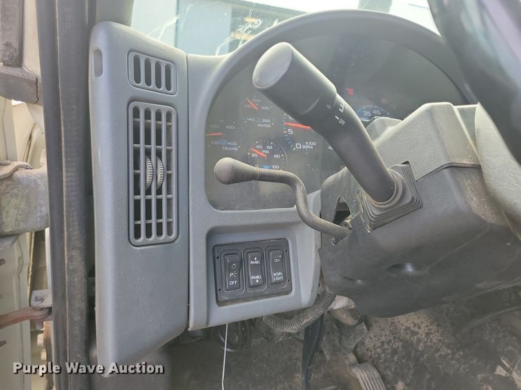 image for item KA9887 2005 International  7600 sewer rodder truck