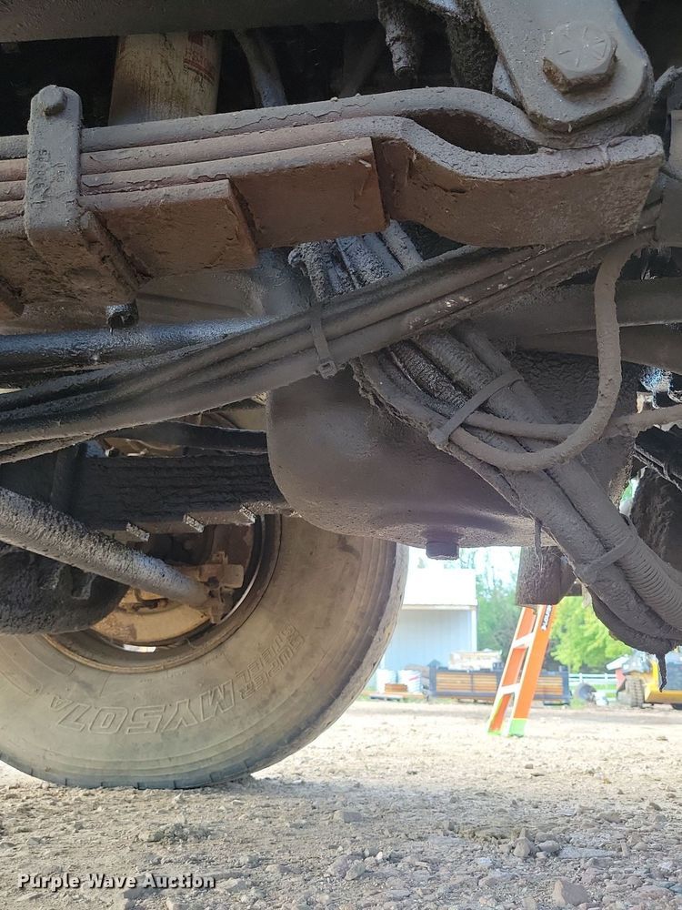 image for item KA9887 2005 International  7600 sewer rodder truck