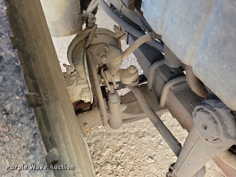 image for item KA9887 2005 International  7600 sewer rodder truck